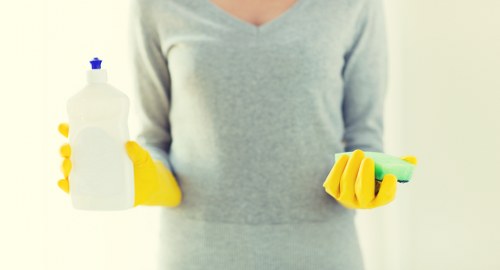Customer choosing a safe payment method for carpet cleaning